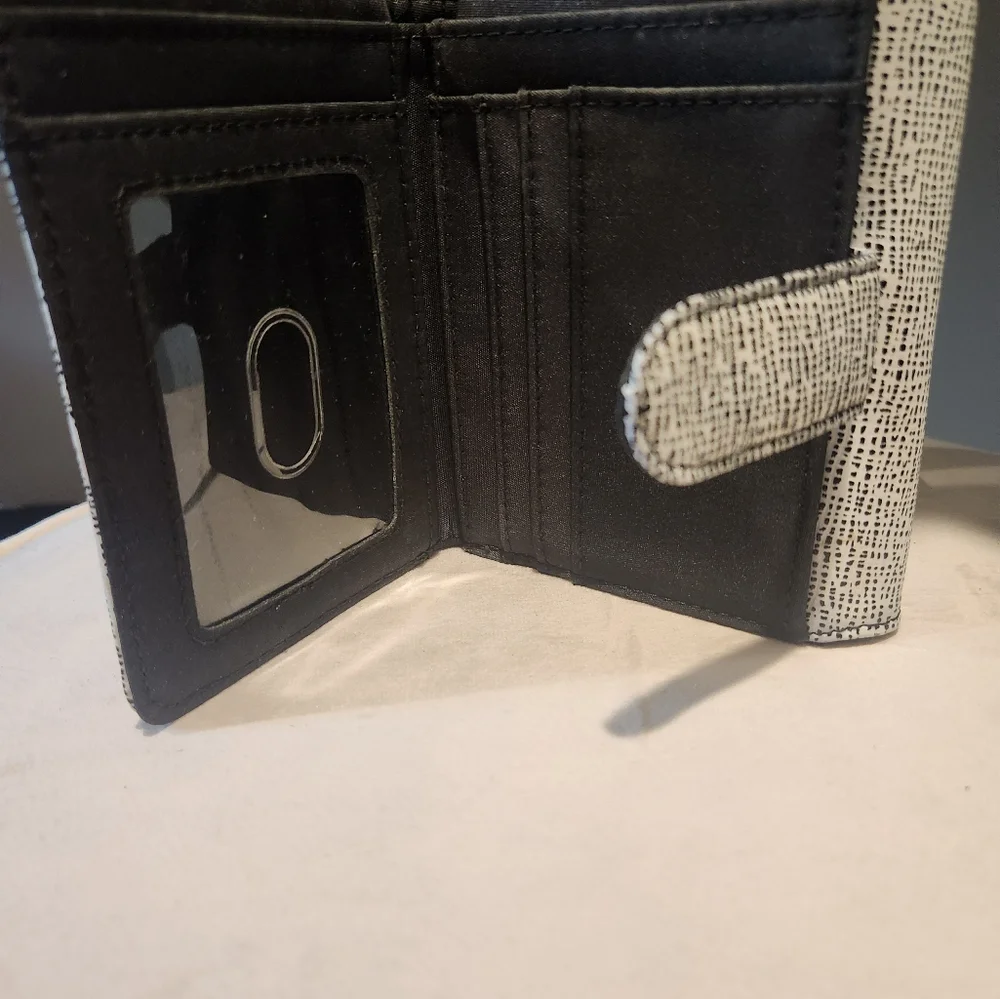 Wallet - Picture 4 of 6